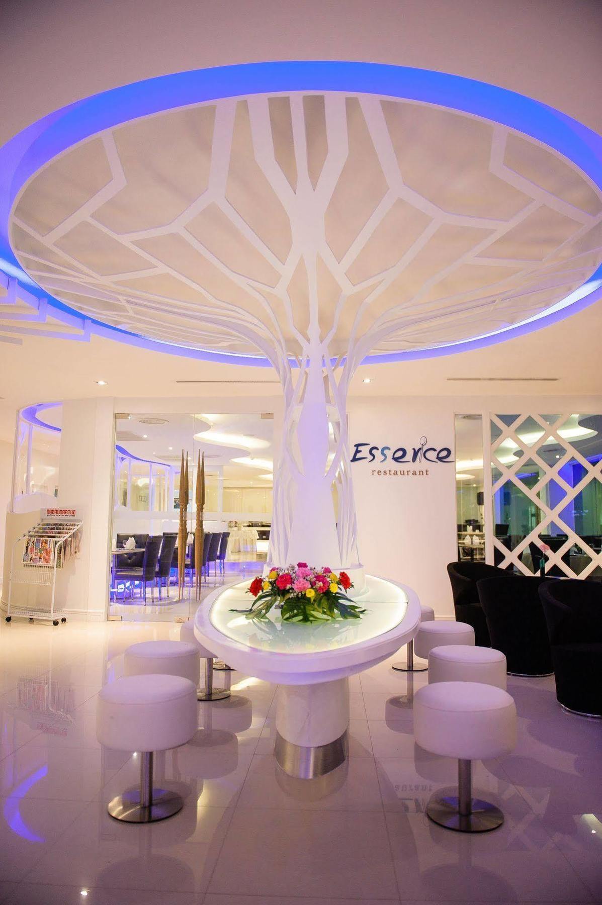 The Paradiso Jk Design Hotel Накхонсаван Экстерьер фото