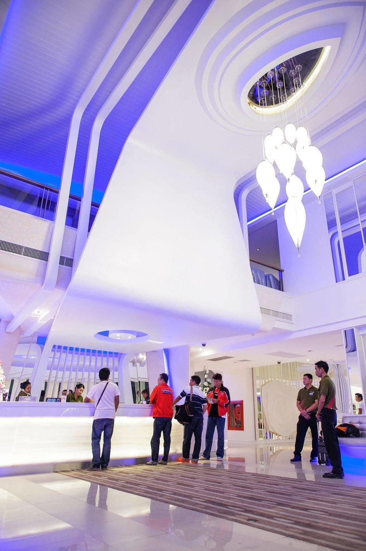 The Paradiso Jk Design Hotel Накхонсаван Экстерьер фото